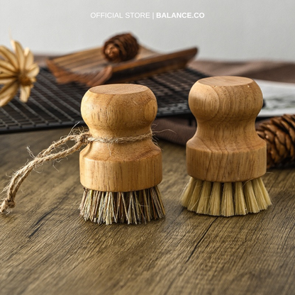 Balance.co Natural Kitchen Cleaning Brush | Bamboo Handle & Coconut Fibre Bristles | Berus Dapur