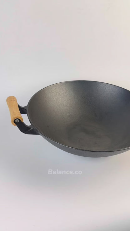36cm Cast Iron Wok with Signature Balance Heat Flow Base